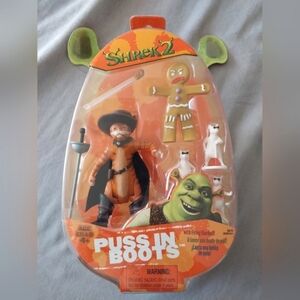 NIB Hasbro Shrek 2 "Puss in Boots with firing hairball" 2004 action figure